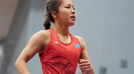  Балуан Шұғыла Өмірбек әлем чемпионатының қол жүлдесін жеңіп алды 