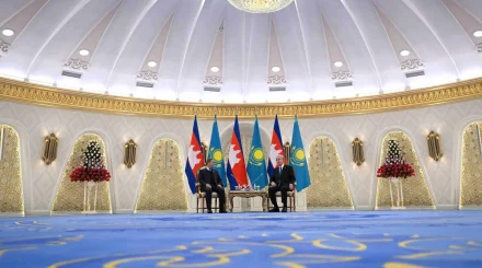 Глава государства Касым-Жомарт Токаев и Премьер-министр Камбоджи Хун Манет провели переговоры в формате тет-а-тет
