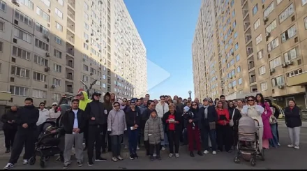 «Шаңырағымызды бермейміз»: Алматыда 1200 пәтердің тұрғындары Президенттен араша сұрады