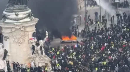 День гнева во Франции: сотни тысяч протестующих, поджоги и столкновения с полицией