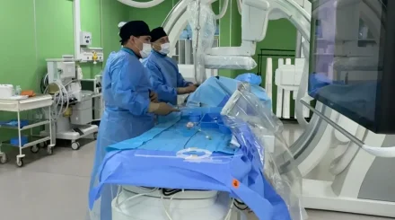 Алматы ОҚКА дәрігерлері ампутация қаупі төнген науқастың аяғындағы қан айналымын қалпына келтірді