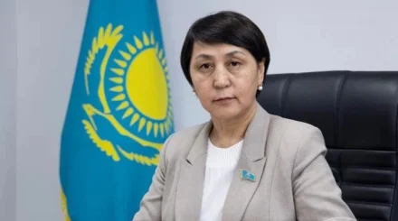 Құрылтайда жаңа депутат ант берді