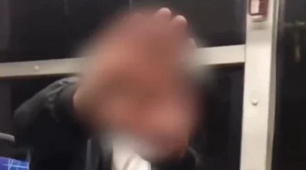 Женщина устроила перепалку в автобусе Алматы и поплатилась (ВИДЕО)