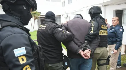 Залил останки известью и спрятал в холодильнике: полиция расследует жуткое убийство матери двоих детей