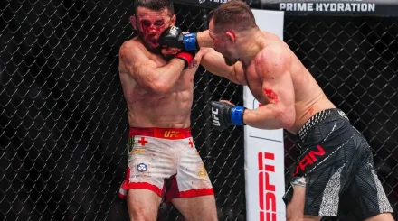 Петр Ян Мераб Двалишвилиді жеңіп, UFC чемпиондық белбеуін қорғап қалды