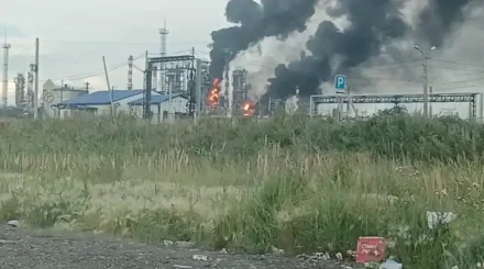 В России сообщили об ударе по химическому заводу и складу Ozon