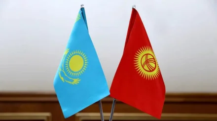 Қазақстан мен Қырғызстан: Қай елде жәрдемақы көп төленеді?