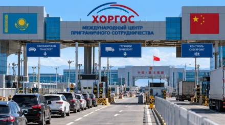 Казахстан и Китай меняют правила на «Хоргосе»: что нужно знать