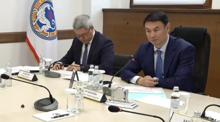 Дархан Сатыбалды провел личный прием жителей Алматы