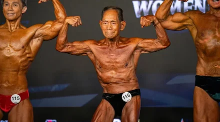 90-летний бодибилдер выступил на чемпионате мира