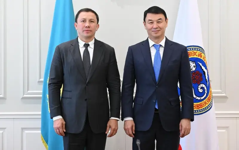 Дархан Сатыбалды мен Геннадий Головкиннің жұмыс кездесуі өтті