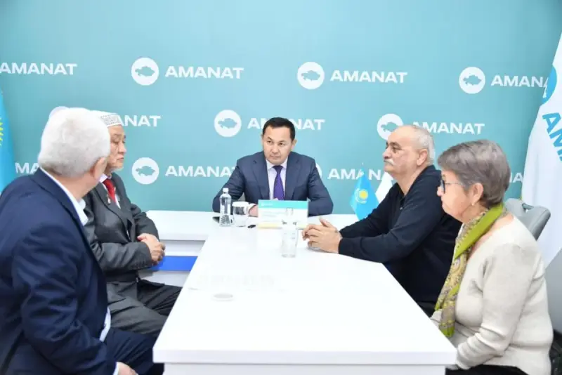 Қаржы, баспана, жұмыс: депутат қабылдауларында қандай мәселелер жиі айтылды?