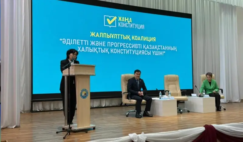 Ақмола облысында еңбек ұжымдарына жаңа Конституция жобасының маңыздылығын түсіндірілді