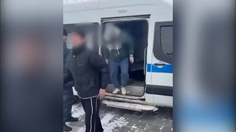 «Сот мигранттарды елден шығарып жатыр»: Астана полициясы бес күнде 555 заң бұзу фактісін анықтаған (ВИДЕО)