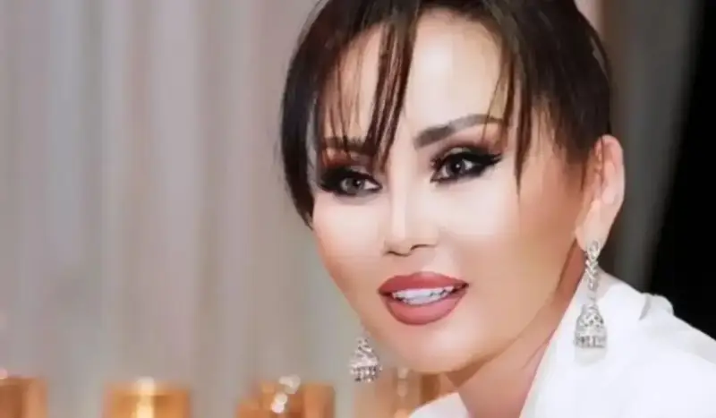 Бірнеше пәтердің бағасындай: Баян Алагөзова мерекеге алған сыйлығын көрсетті
