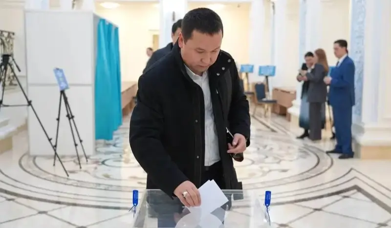 Шетелдегі 3 мыңнан астам қазақстандық референдумға келіп, дауыс беріп үлгерген
