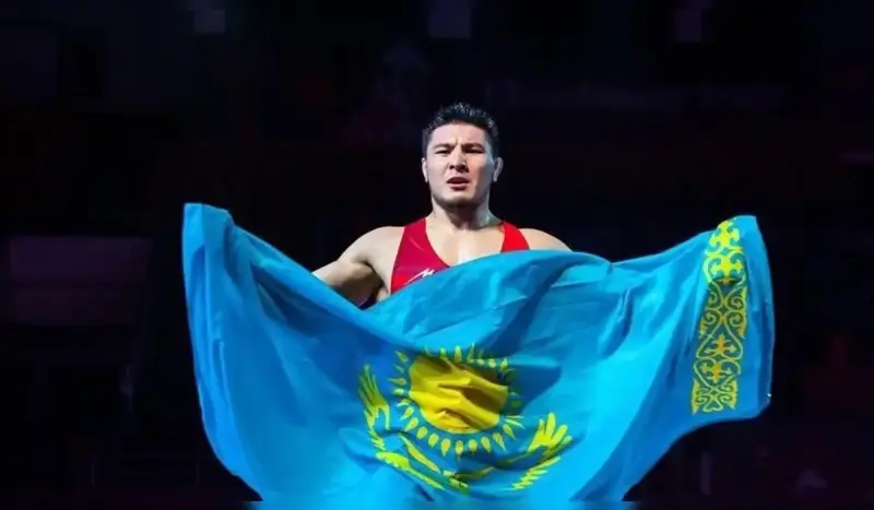 Қазақстандық балуан Моңғолиядағы турнирде күміс медаль алды