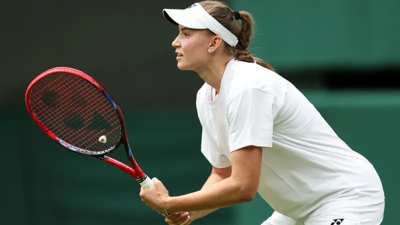 Елена Рыбакина победно стартовала на Уимблдоне