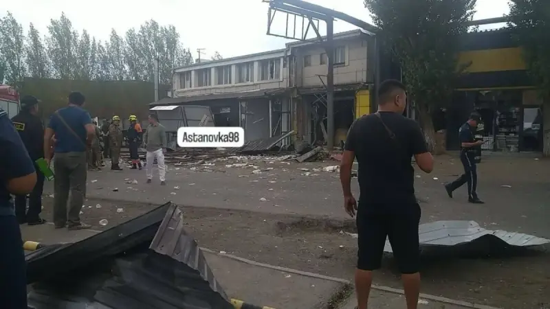 Мощный хлопок в тандырной в Астане: обрушился потолок, есть пострадавшие