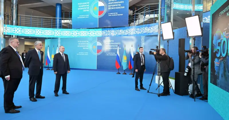  Қазақстан мен Ресей президенттеріне сауда және логистика саласындағы цифрлық жобалар таныстырылды 