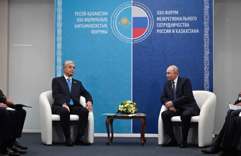Тоқаев Ресей мен Украина қақтығысын тоқтатудың жолын атады