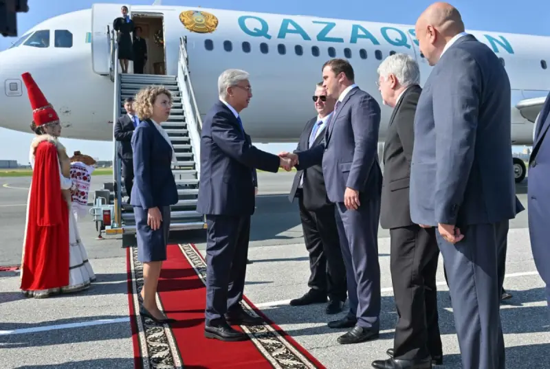 Токаев по приглашению Путина прибыл в Омск