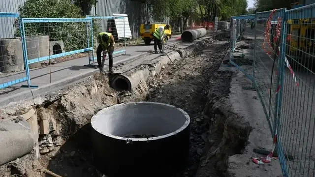 Алматының Жетісу ауданында коммуналдық желілер жаңарып жатыр