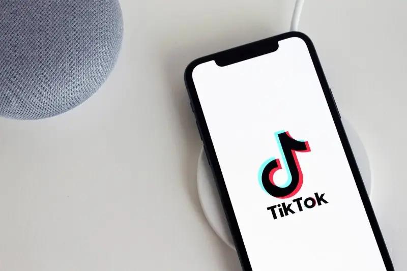 Жительницу Актау оштрафовали за видео с матами в TikTok