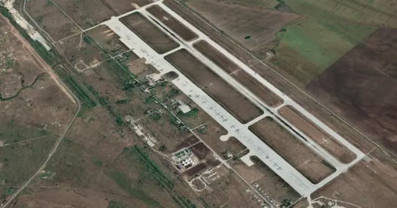   Украина Ресейдің әскери аэродромы мен мұнай өңдеу зауытына соққы жасағанын мәлімдеді   