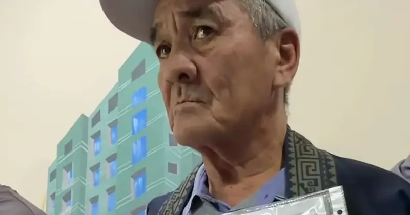   Ақтөбедік кәсіпкер 33 жыл жылқы баққан Рахат Сәрсеновке пәтір сыйлады   