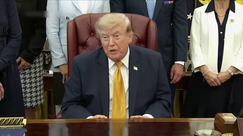 Трамп: «Бір күн ішінде келіспесе, бастарын аламын»