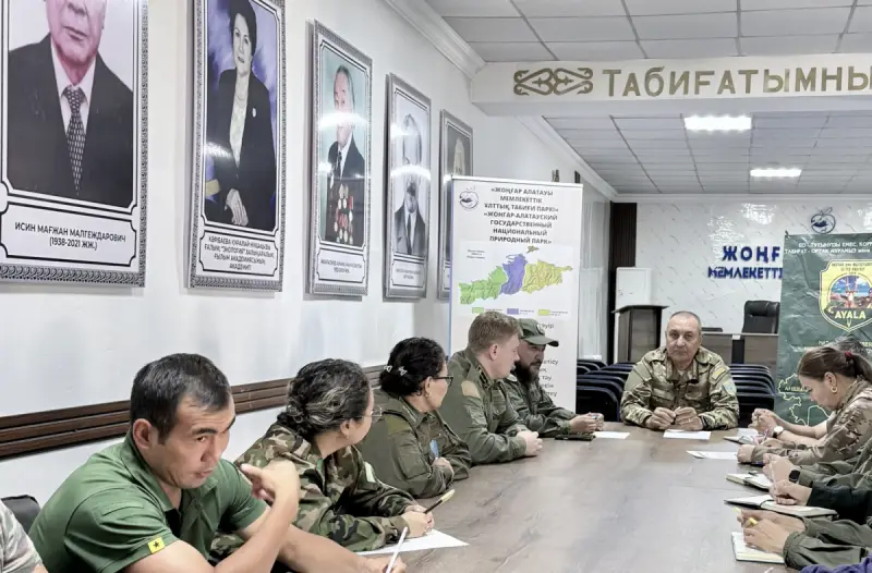Сохранение экосистем и статус инспекторов: партия "Байтақ" провела круглый стол в нацпарке "Жонгар-Алатау"
