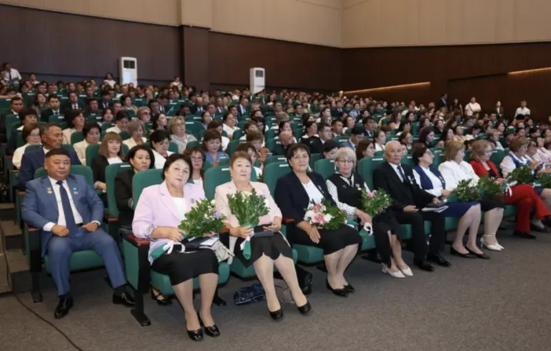 Сфере образования – особое внимание