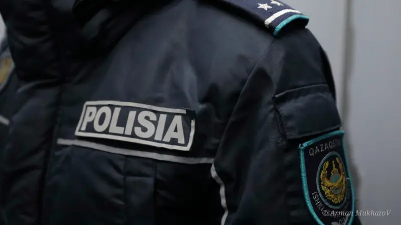 Алматыда ойыншық тапаншамен видео түсірген ер адам ұсталды