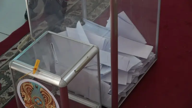 Құрылтай сайлауы: сарапшылар маңызды саяси науқанның ерекшеліктері мен маңызын айтты