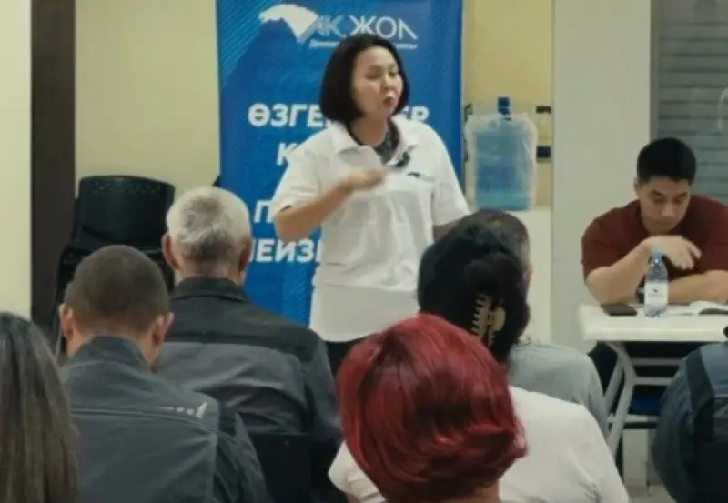Коллектив "Выбор Казахстана" встретился с кандидатами "Ак жол" в Астане