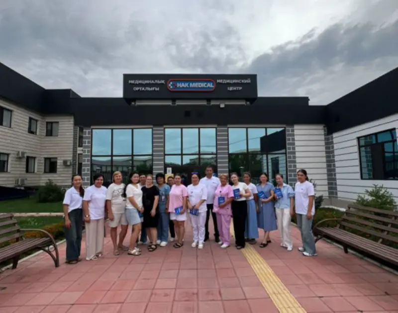 Представители партии "Ак жол" встретились с трудовым коллективом "HAK MEDICAL"