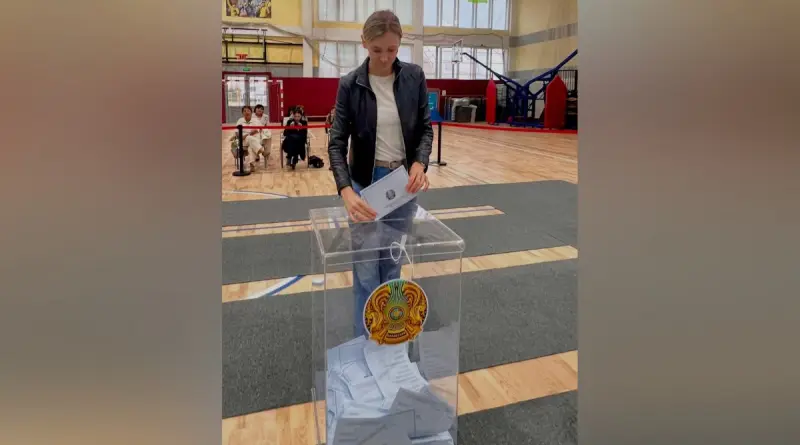 Олимпийская чемпионка Ольга Рыпакова опубликовала в соцсети фото с избирательного участка