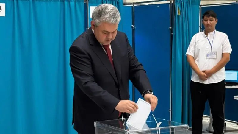 Глава МИД Казахстана сделал свой выбор на выборах в Курултай