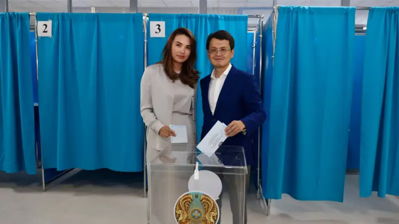 «Важный день для будущего страны»: министры голосуют на выборах в Курултай