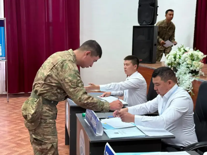 Военнослужащие Нацгвардии в Кокшетау проголосовали на выборах в Курултай