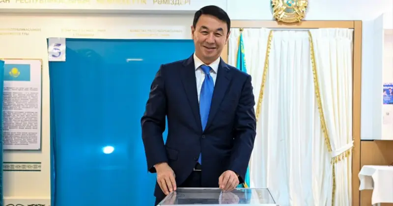  Құрылтай – 2026: Алматы әкімі Дархан Сатыбалды дауыс берді 