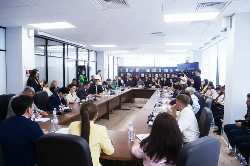 Sarap сарапшылары сайлау қорытындылары мен жаңа Құрылтай келбетін талқылады