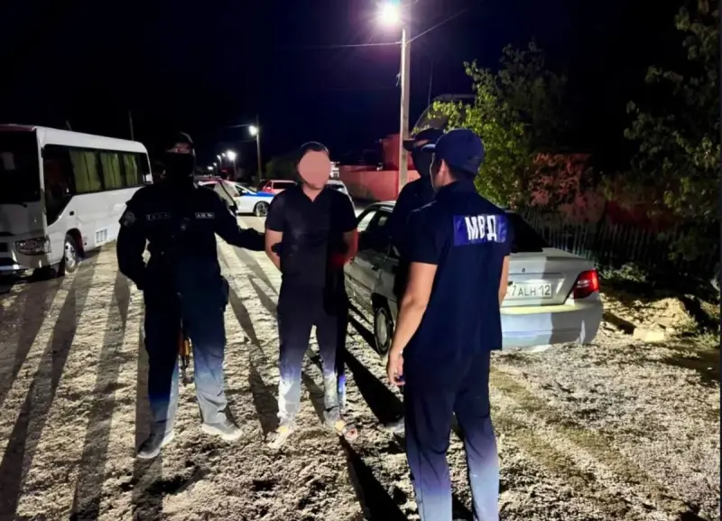 Жаңаөзенде бопсалау күдігімен 31 жастағы ер адам ұсталды