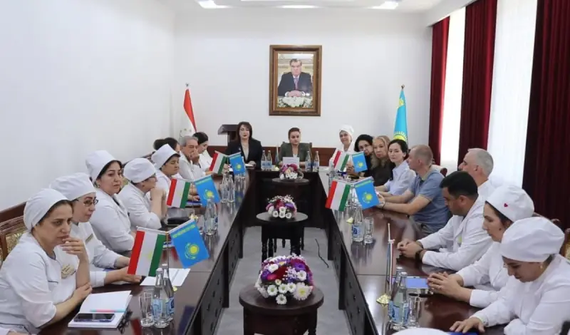 Дни казахстанской медицины стартовали в Таджикистане