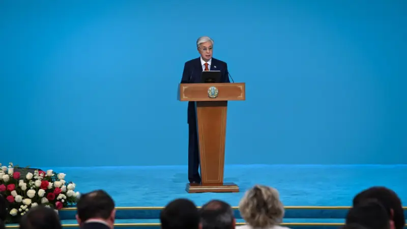 Тоқаев: Өткенге өкпе артып, басқа халықтар мен мемлекеттерді айыптау – болмысымызға жат дүние