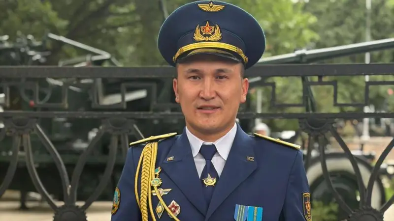 Сағызға тұншығып қалған: Алматыда әскери қызметші қыздың өмірін құтқарды