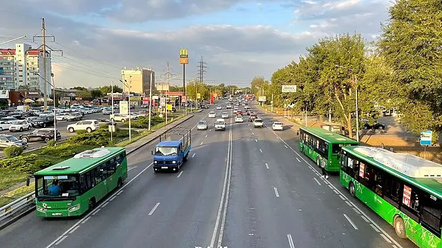 Алматы көшелерінде 1 қыркүйектен бастап не өзгереді?