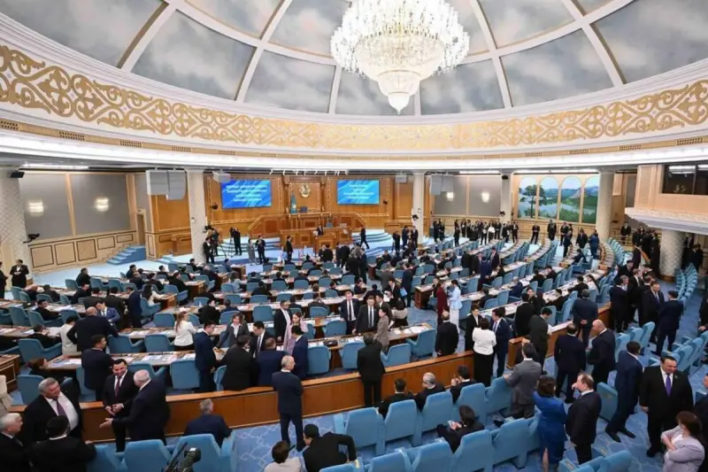 В Курултае отменяют общение журналистов с депутатами в кулуарах