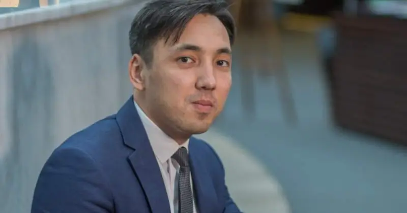  Жұмабек Сарабеков: Құрылтай – құрамы жаңарған, институционалдық мүмкіндіктері кеңейген Парламент 